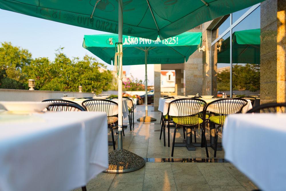Downtown Private Rooms Mandic Supetar Exterior photo